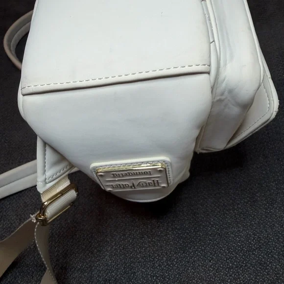 Loungefly Harry Potter Golden Snitch Quilted Mini Backpack - Picture 7 of 11